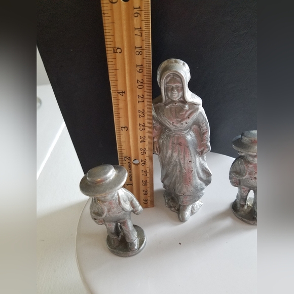 Vintage Cast  Aluminum Figurines Amish  Farm Maiden Boy - Picture 7 of 10